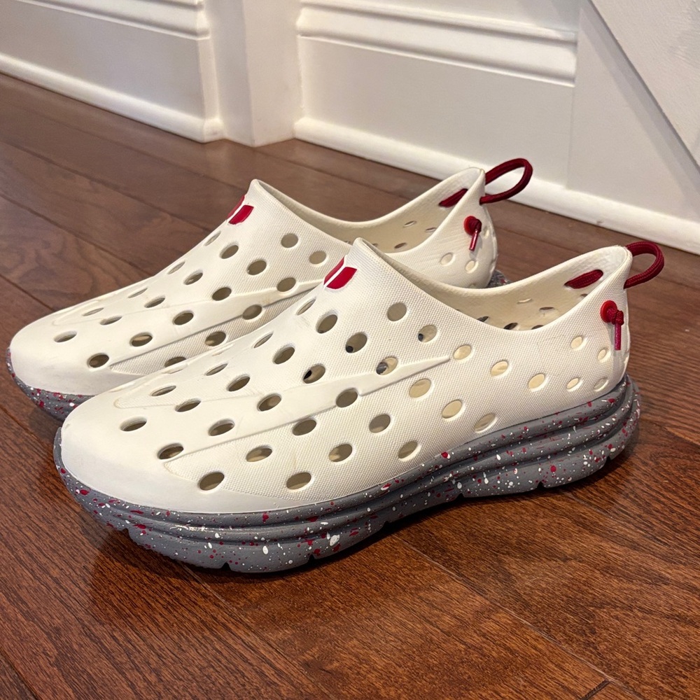 Kanes Athletic Recovery Shoes